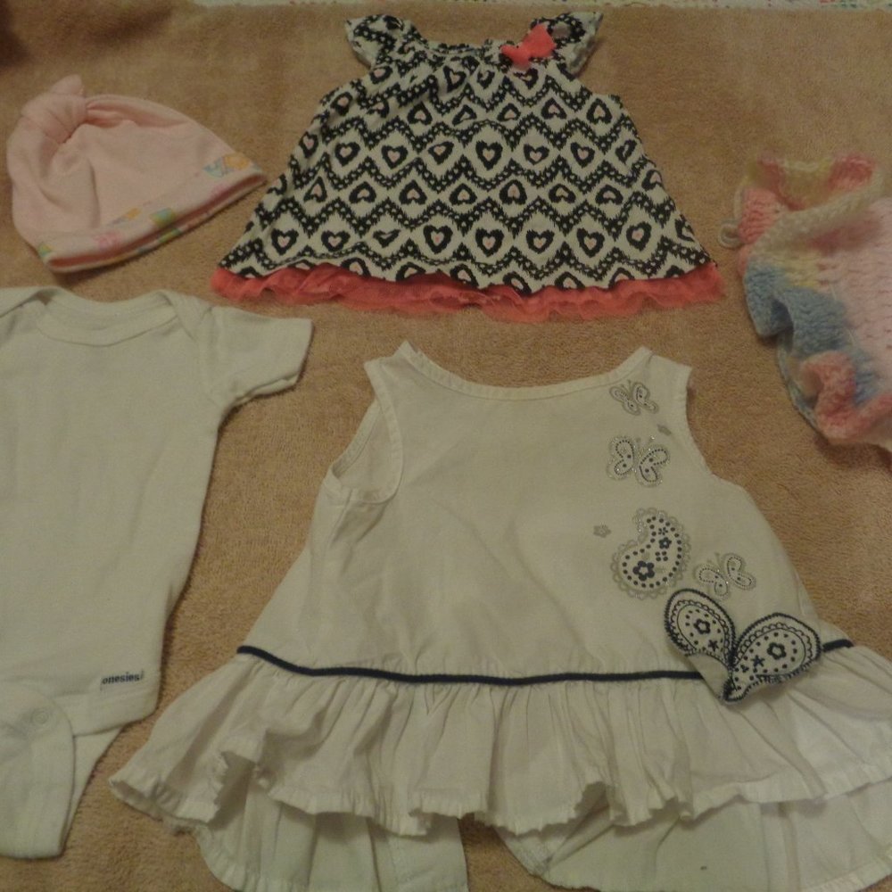 BABY GIRL, DOLL BUNDLE LOT 5 ITEMS